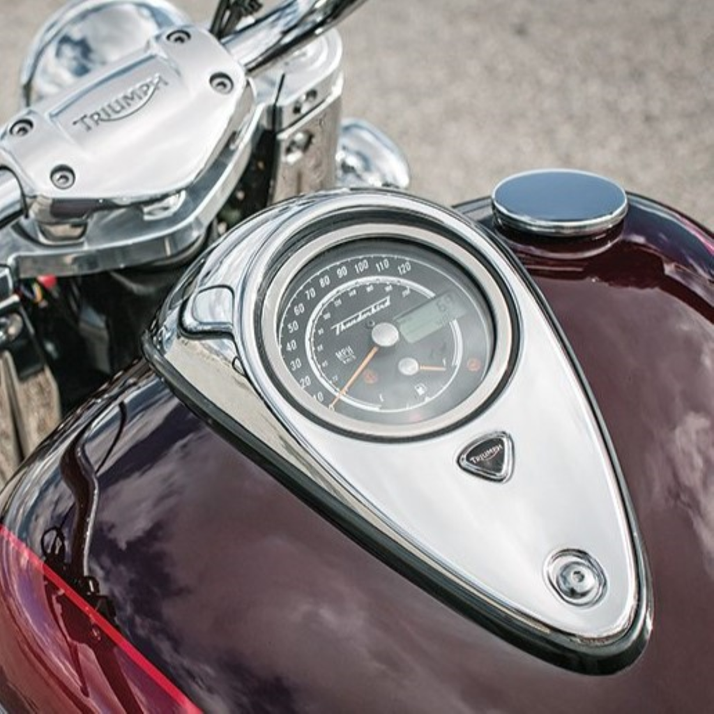 Triumph Crimson Sunset Red (code DE) Paint Product